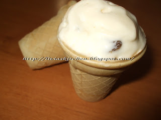 Inghetata cu rom si stafide