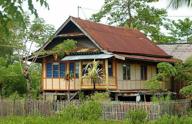 traditional houses in indonesia