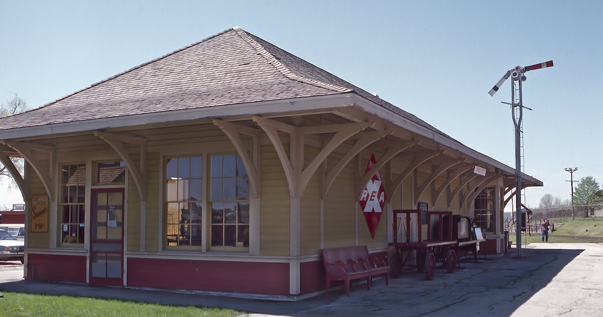Towns and Nature Green Bay, WI Museum, C&NW and Milwaukee Depots