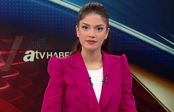 Sunucu Hilal Özdemir Babacan kimdir? aslen nerelidir? kaç yaşında? evli mi? eşi kim? biyografisi ve hayatı hakkında kısa bilgiler. Sunucu Hilal Özdemir Babacan kimdir? aslen nerelidir? kaç yaşında? evli mi? eşi kim? biyografisi ve hayatı hakkında kısa bilgiler.