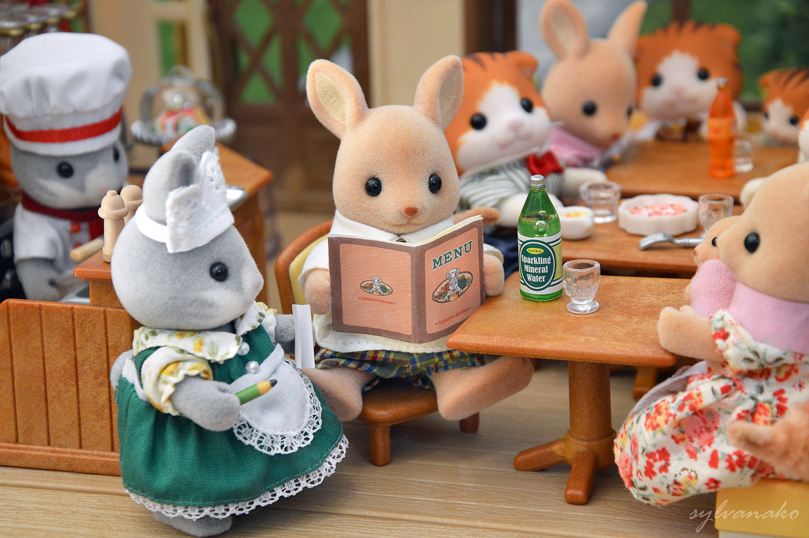 Sylvanian Life Moments : The Sylvanian Kitchen Restaurant
