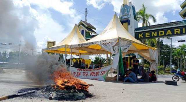 500 TKA China Masuk ke Kendari Besok, Mahasiswa Blokir Perbatasan 500 TKA China Masuk ke Kendari Besok, Mahasiswa Blokir Perbatasan