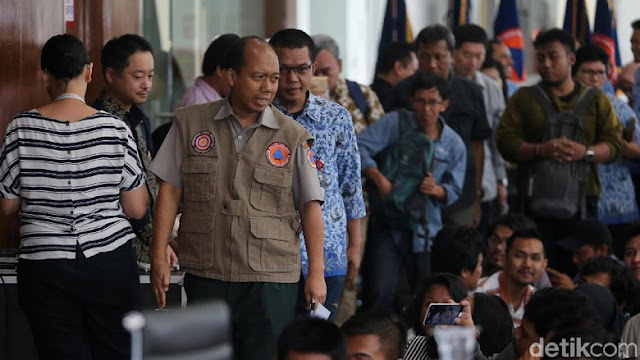 Doa Sutopo BNPB Agar Sembuh dari Kanker di Ulang Tahun ke-49 Doa Sutopo BNPB Agar Sembuh dari Kanker di Ulang Tahun ke-49