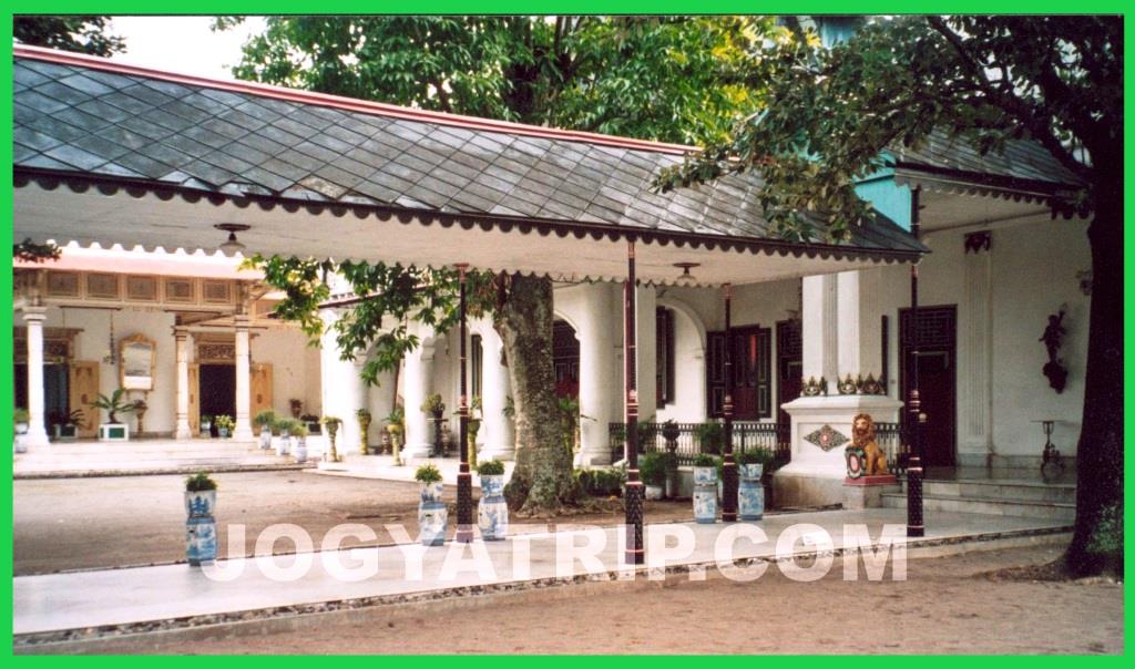 Jogja Trip Travel To Keraton Yogyakarta Jogja Trip Travel Jogja Trip Travel To Keraton Yogyakarta Jogja Trip Travel