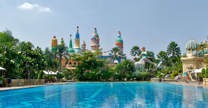 kolam renang sport club kota wisata