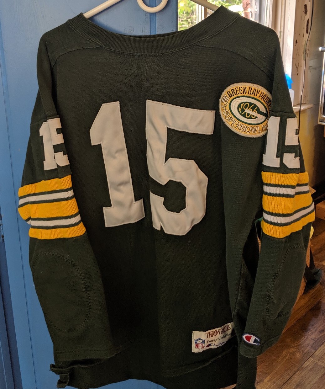 Heritage Uniforms and Jerseys and Stadiums - NFL, MLB, NHL, NBA, NCAA, US  Colleges: Telling the story of the origin of NFL Throwback jerseys - Tiedman