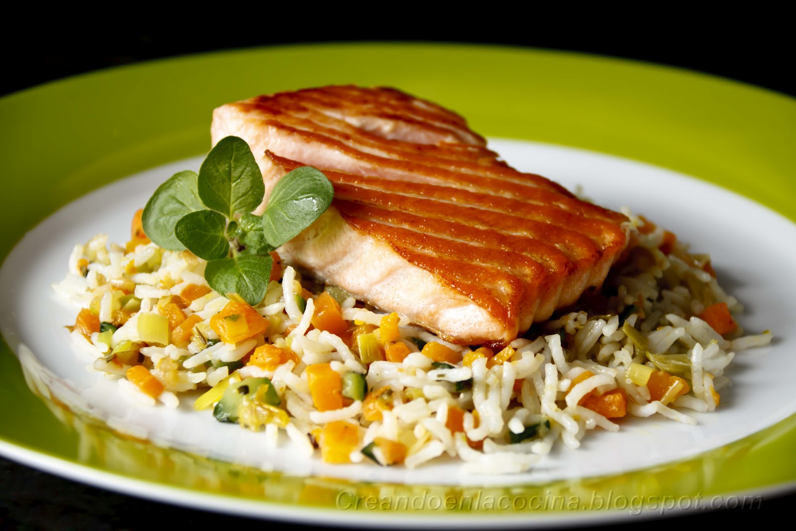 Creando en la cocina SALMÓN A LA PLANCHA Y ARROZ PILAF CON VERDURAS