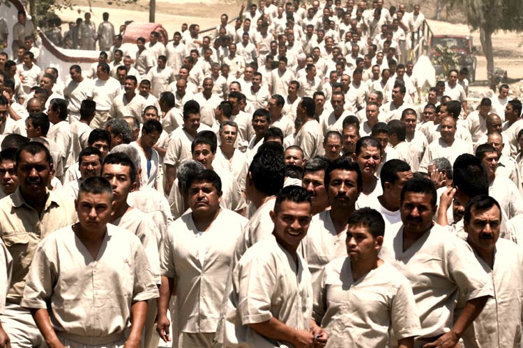 Como ‘animales de circo’ en las prisiones de México los capos de la