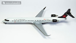 Bombardier CRJ-900 1/144 plastic scale model - Big Plane Kits - Air Canada