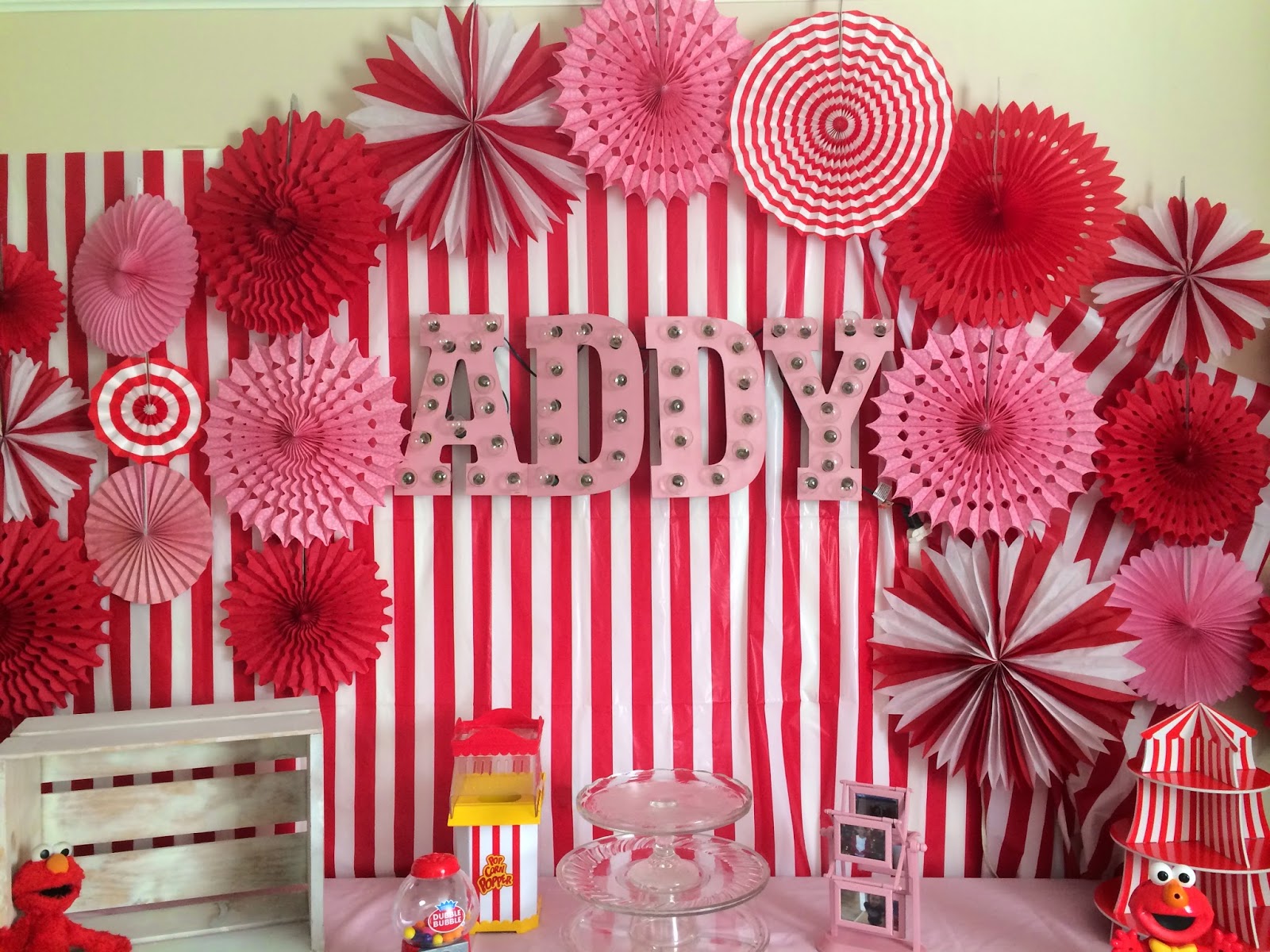 Carnival decorations deals