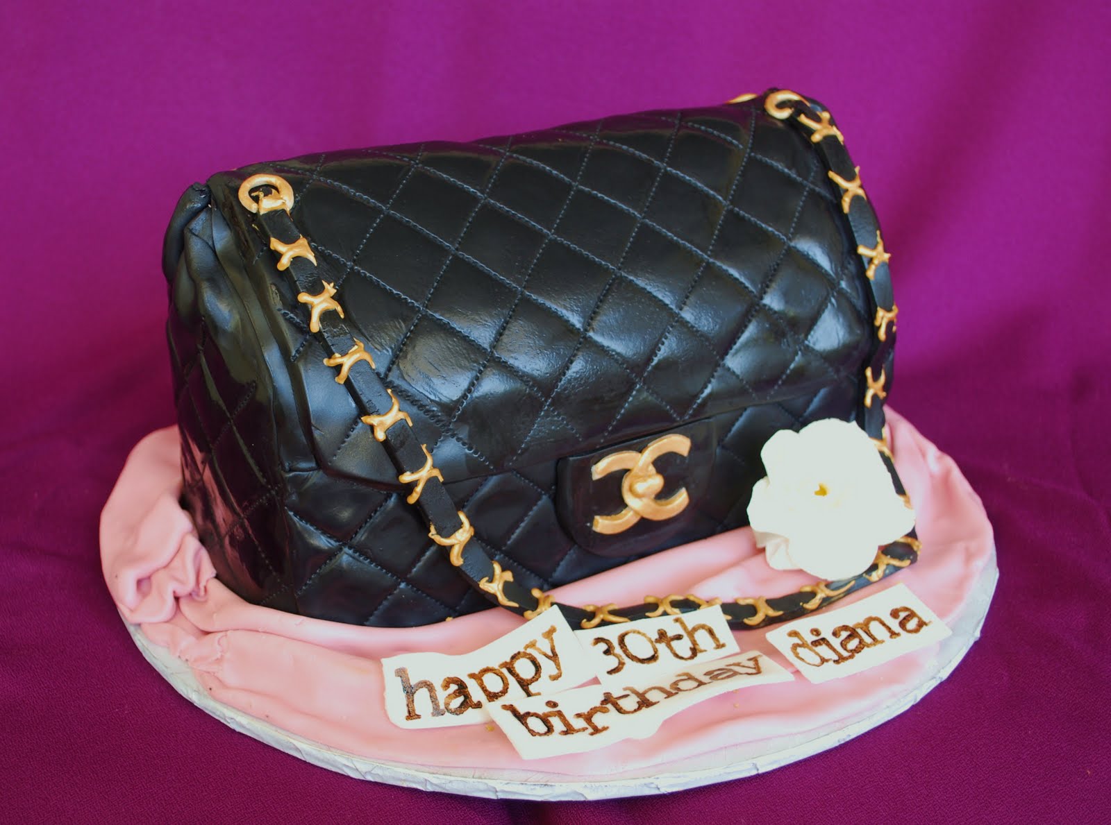 The Beehive Designer Handbag Cake