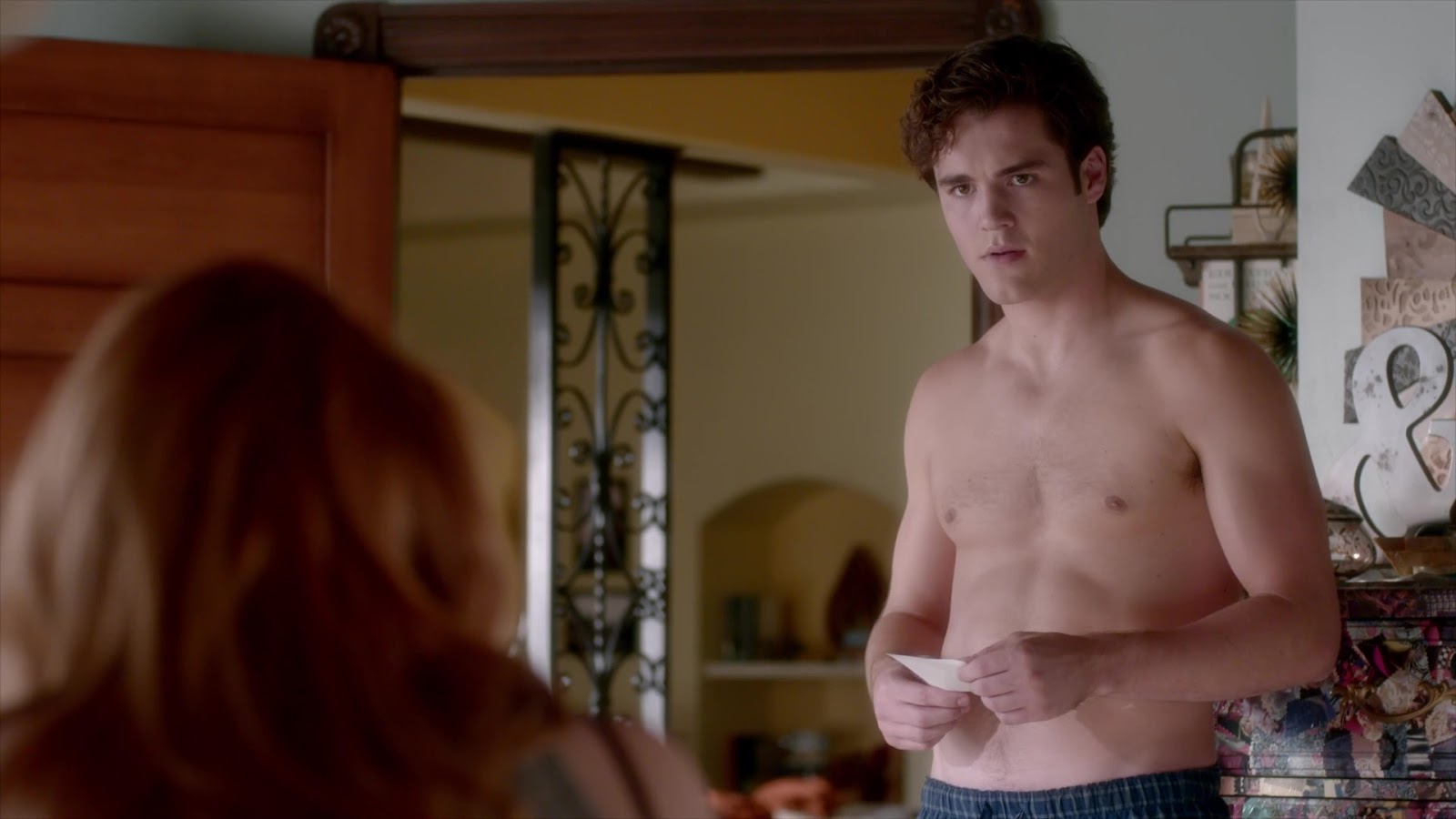 Charlie DePew shirtless in Famous In Love 1-06 "Found In Translation&q...