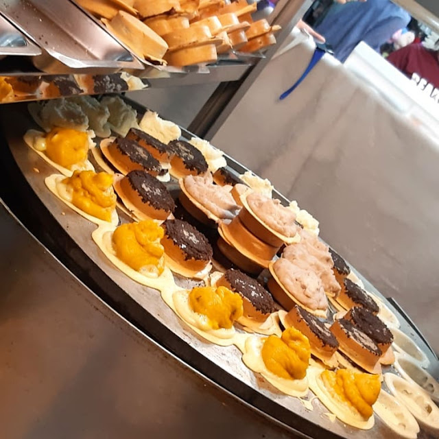 【基隆市仁愛區 / 基隆夜市 / 台灣小吃】 基隆夜市每回必購車輪餅 輪の舖