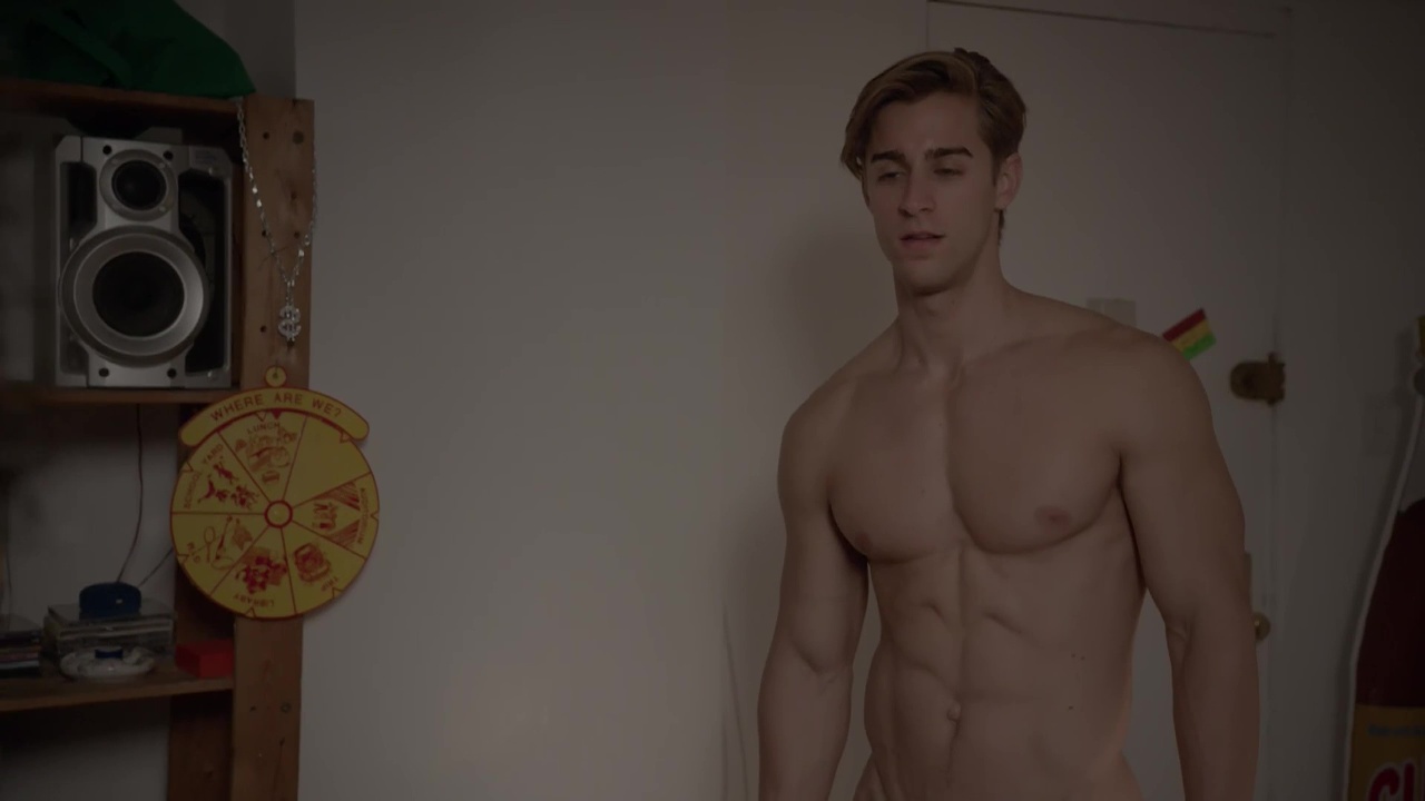 Luke Guldan shirtless in Broad City 1-06 "Stolen Phone" .