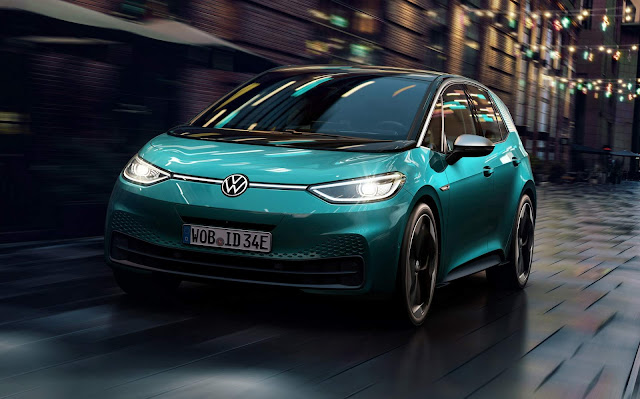 Volkswagen ID.3 comunica-se com o motorista usando luz