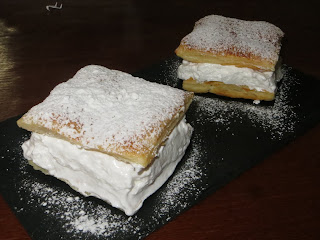 MILHOJAS DE MERENGUE