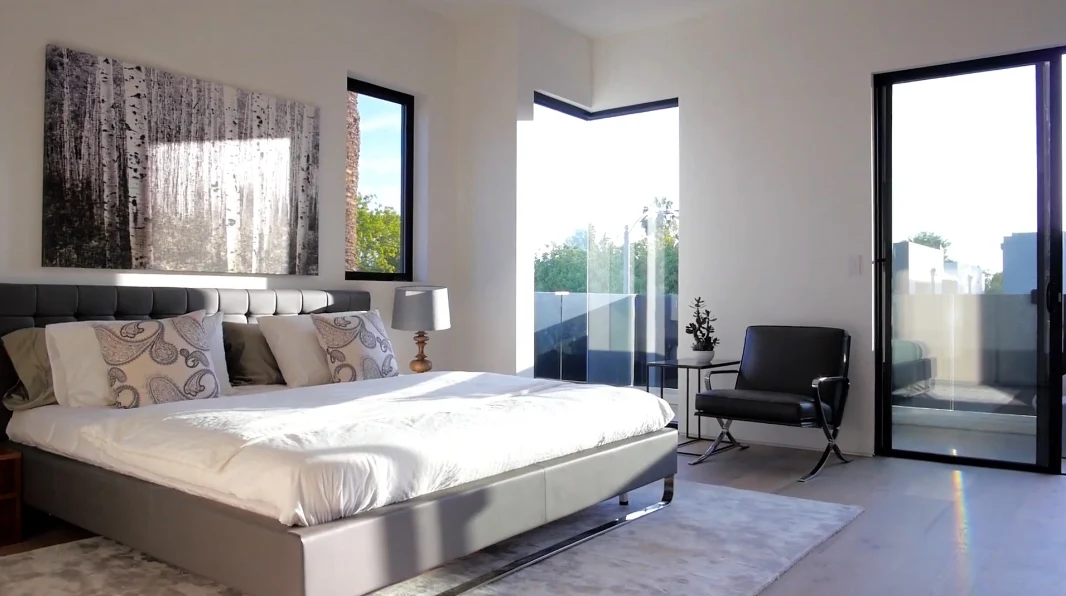41 Home Interior Photos vs. 848 N Curson Ave, Los Angeles, CA Luxury Contemporary House Tour