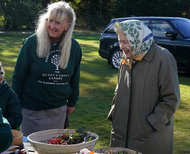 Queen Elizabeth met with local schoolchildren from Crathie Primary School at the Balmoral Estate