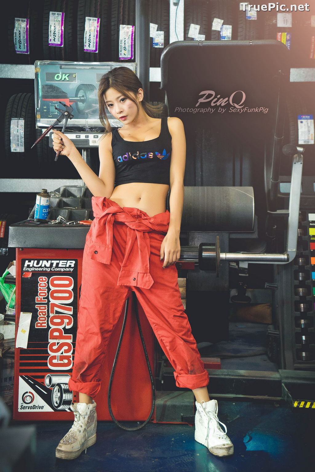 Image Taiwanese Model - PinQ憑果茱 - Hot Sexy Girl Car Mechanic - TruePic.net - Picture-35