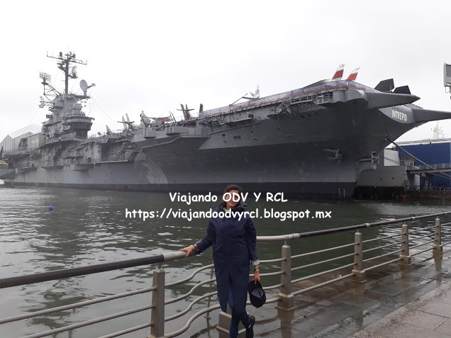 Que hacer, a donde ir, que visitar en New York. De Manhattan a Brooklyn en bicicleta. Estatua de la Libertad y Ellis Island. Visita a Intrepid Museum.