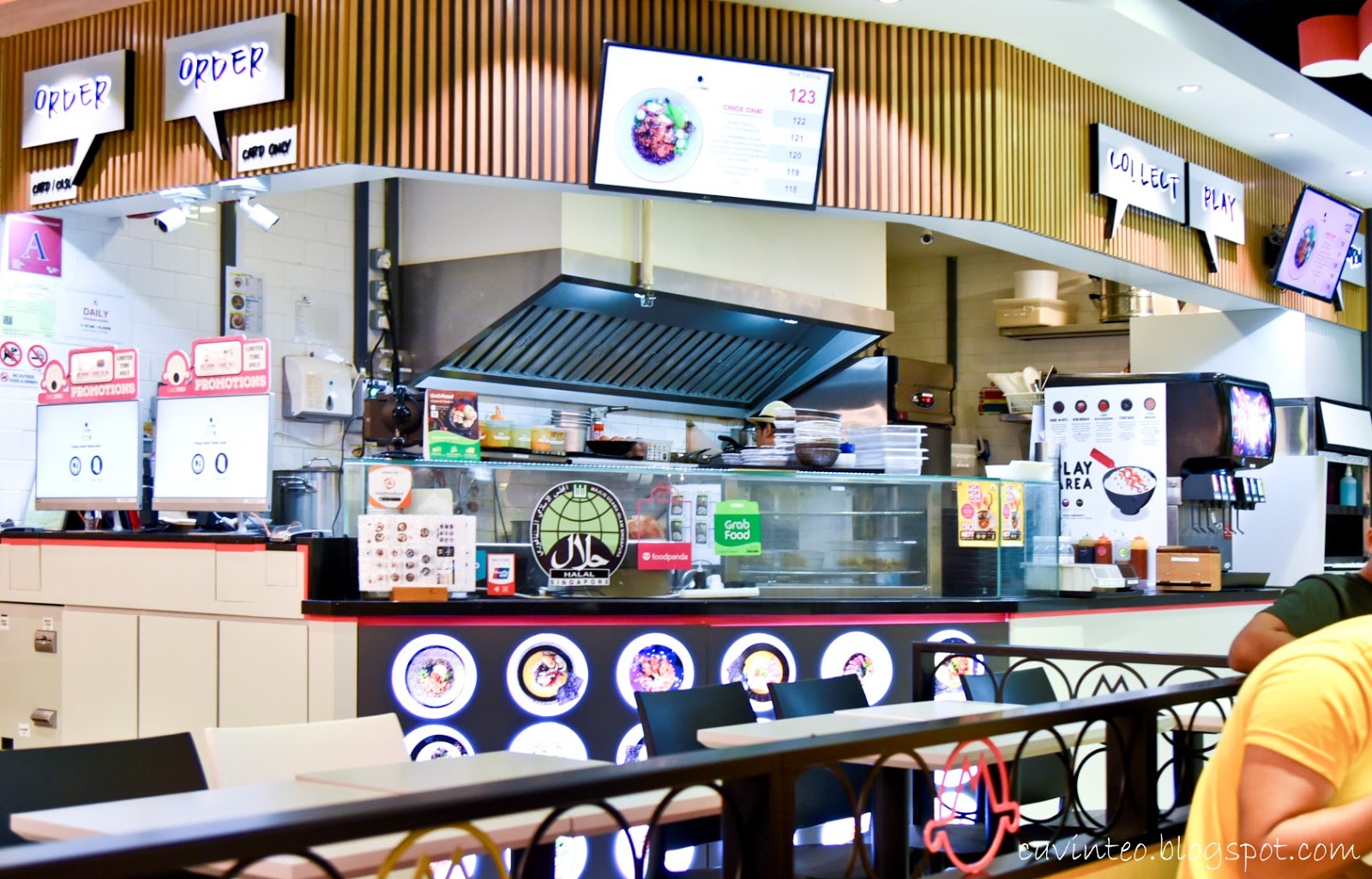 Entree Kibbles OMOOMO Halal Certified Korean Fusion Food