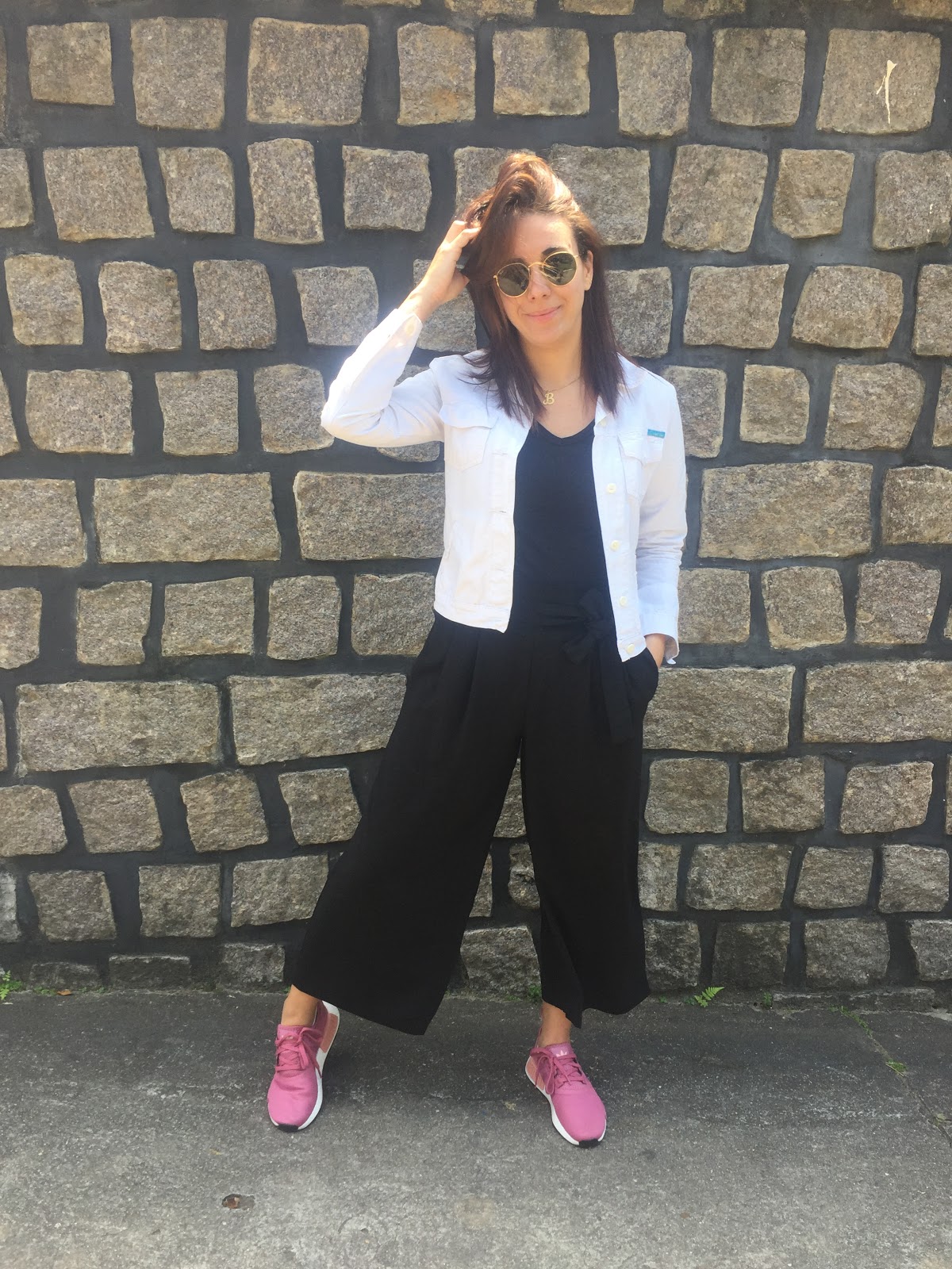 vestido longo preto de malha plus size