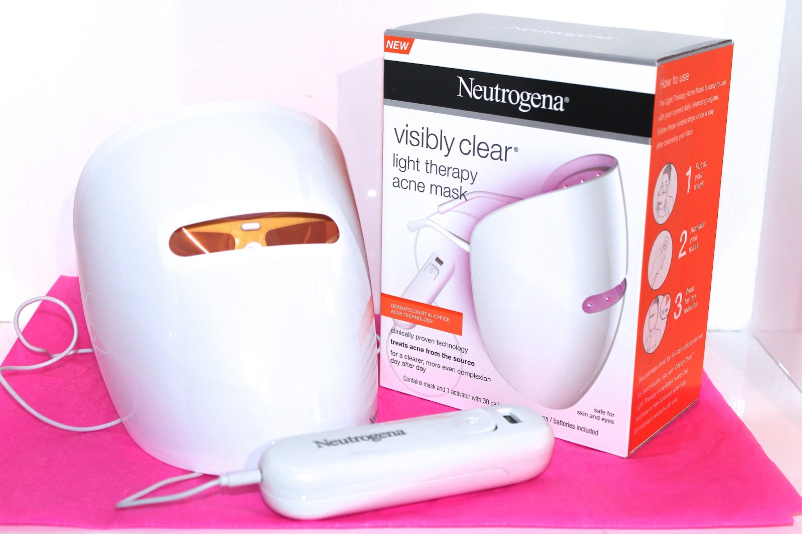 Neutrogena Visibly Clear Light Therapy Acne Mask First Impressions