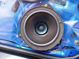 car speakers cutting out from bass vibrations