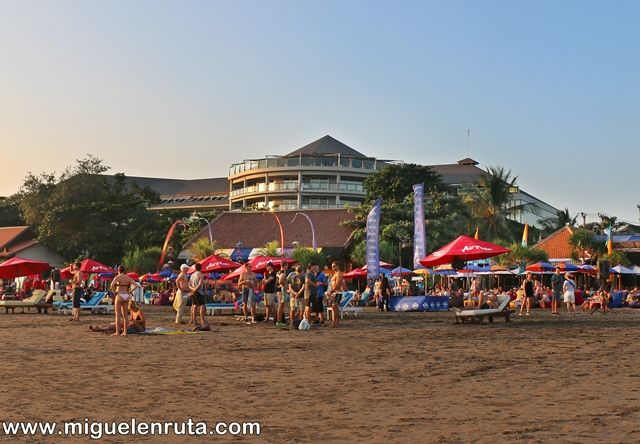 Atardecer-Legian-Beach