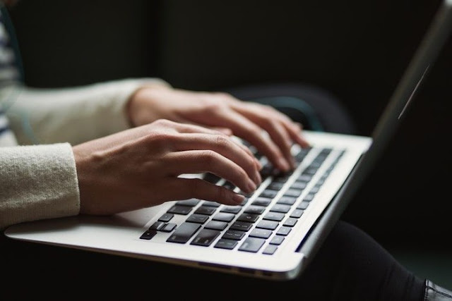 2,3 Juta Data KPU Diduga Bocor, Dijual di Forum Hacker 2,3 Juta Data KPU Diduga Bocor, Dijual di Forum Hacker