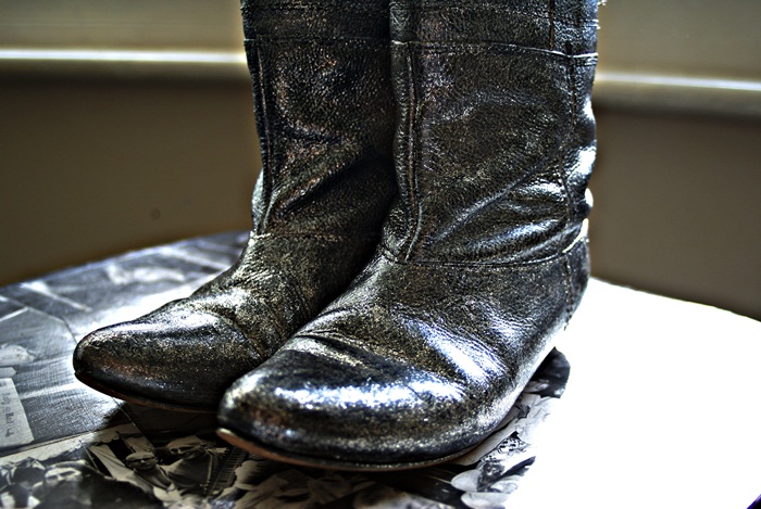 [Style Marmalade] : DIY Silver Boots!