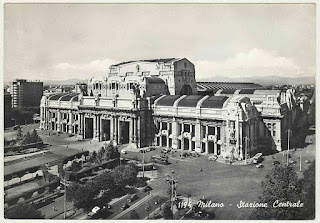 This 1964 photo of  Milano Centrale illustrates the enormous size of the building