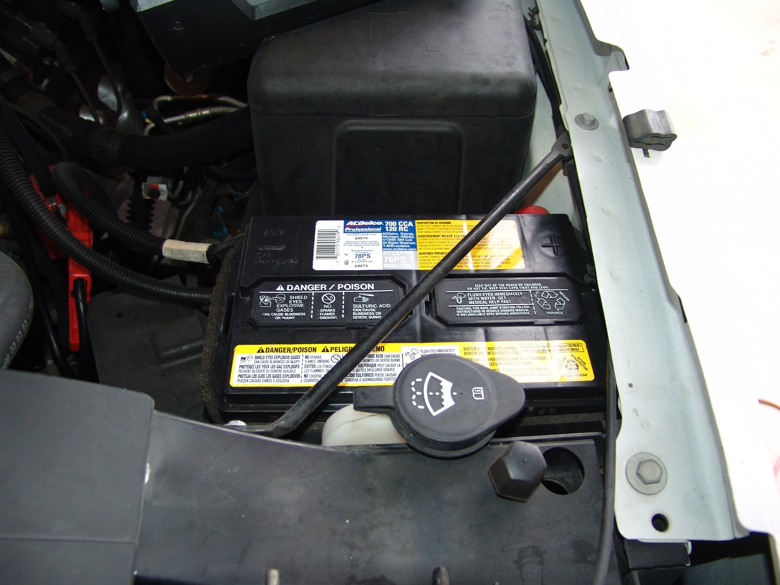 2003 Chevrolet Silverado, Changing The Battery