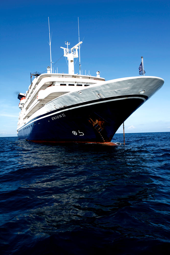 Traveler Guide: Across the Java Sea