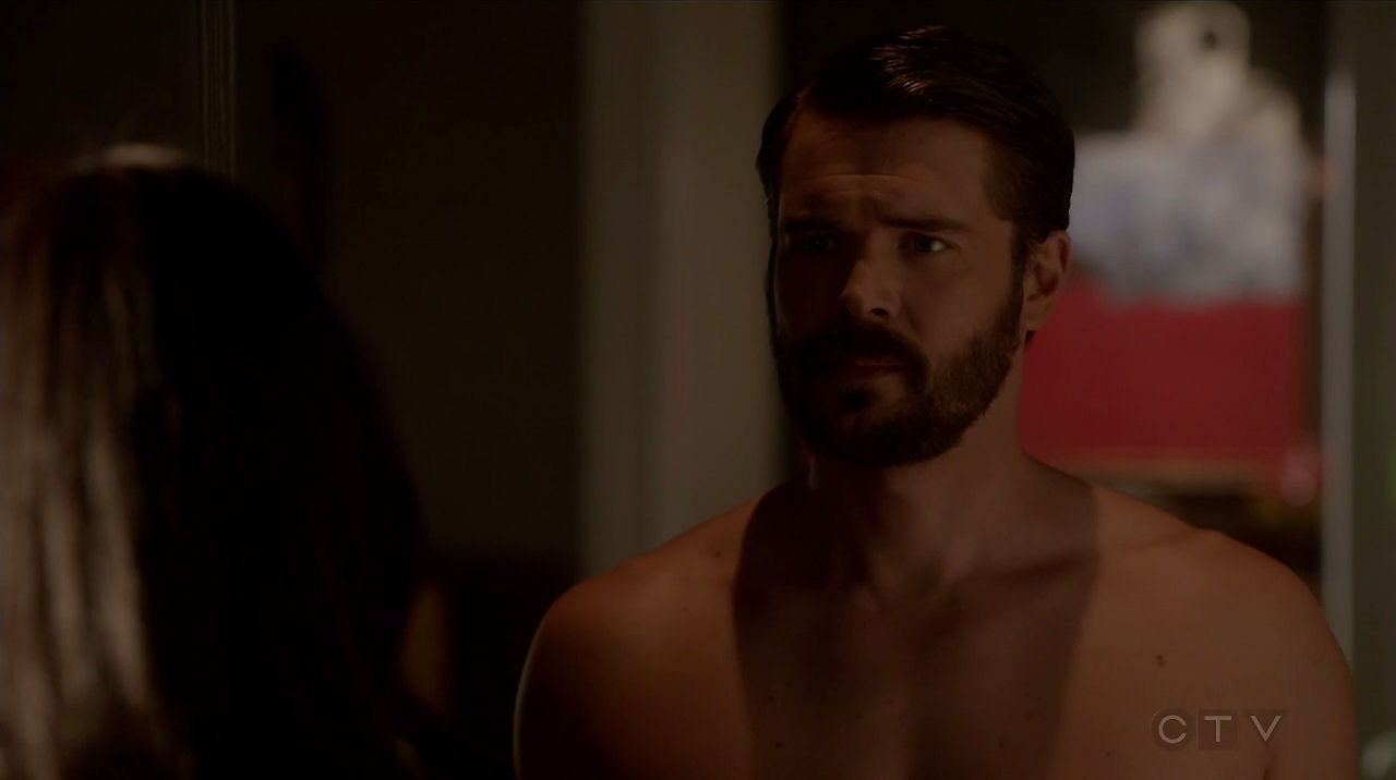 Charlie Weber.