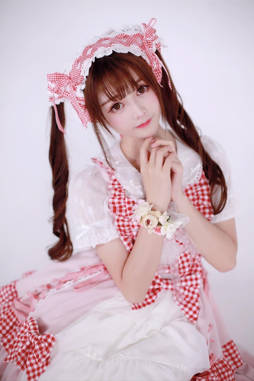 Chinese cute model - Cosplay Little Playful Angel Girl