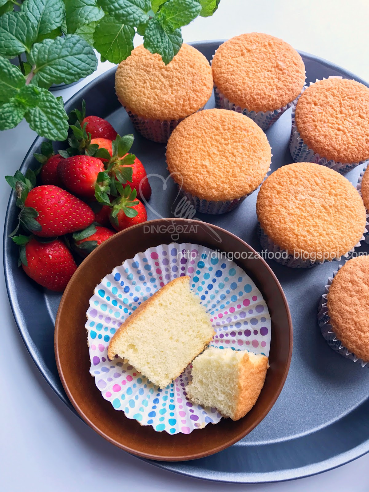 Miki's Food Archives Traditional Baked Egg Cake 老式鸡蛋糕（烘烤）