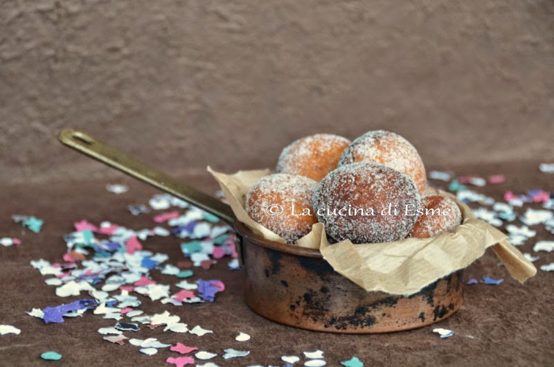 mini bomboloni .... si comincia con i fritti di carnevale! 