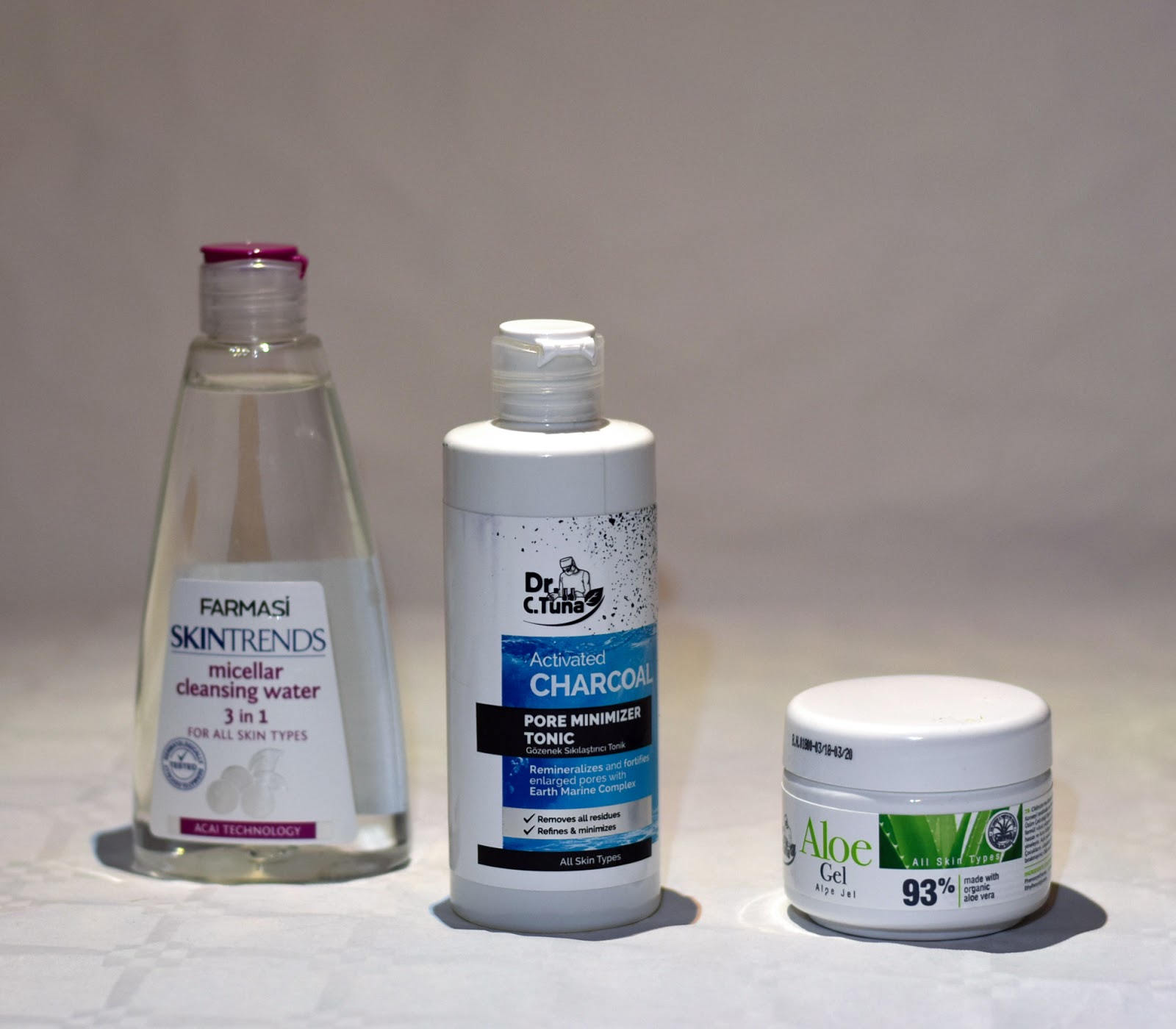 Petraana Farmasi Nega Lica Skintrends Micellar Cleansing Water 3 In 1 Dr C Tuna Activated Charcoal Pore Minimizer Tonic Dr C Tuna Aloe Gel 93