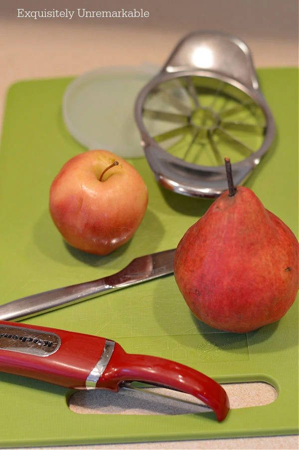 Chopping and Peeling tools for Apples and pears