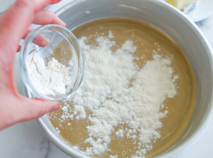 How to Line Cake Pans with Parchment Paper