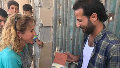 Orang-orang Kristen Suriah yang Berani Kembali ke Kota Yang Hancur dengan Pesan Injil Kristus