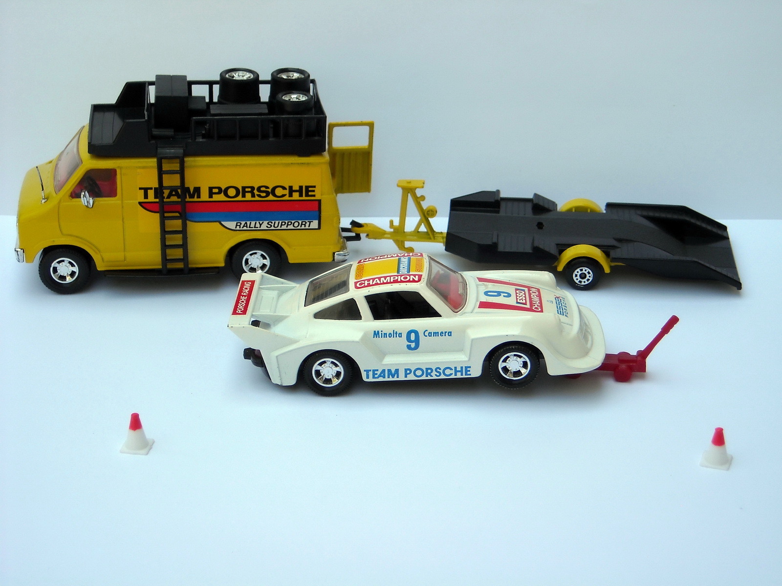 Matchbox Memories Matchbox Superkings K102 Race Support Set