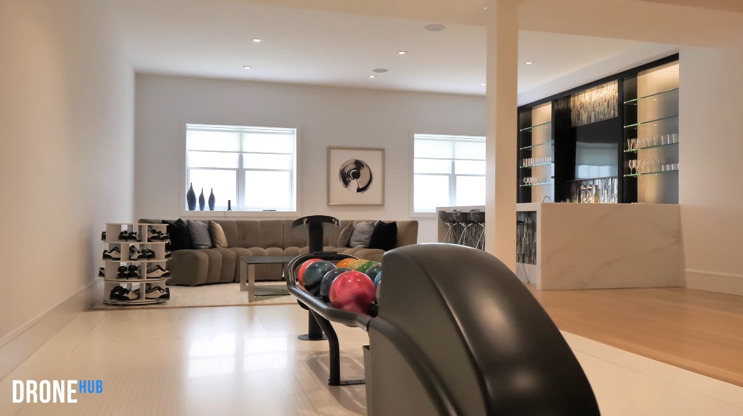 88 Interior Design Photos vs. 55 Coopers Neck Ln, Southampton, NY Luxury Mansion Tour