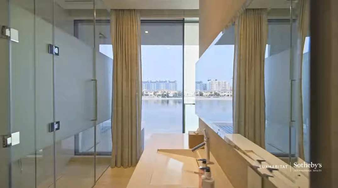 41 Interior Design Photos vs. Palm Jumeirah Bespoke Signature Villa By LW Design Tour