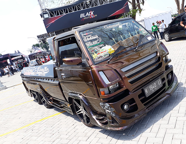 Foto Foto Keren Modifikasi Truk Pick Up Mitsubishi L300 Jadi 6 Roda Forum Modifikasi Otomotif Oto Navigator