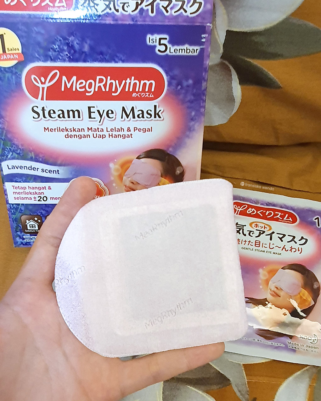 Say Goodbye to Tired Eyes with Kao MegRhythm Steam Eye Mask fransiska wenda