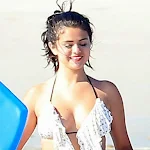 Selena Gómez Marcando Con Uno Shorts Chiquiticos Foto 3