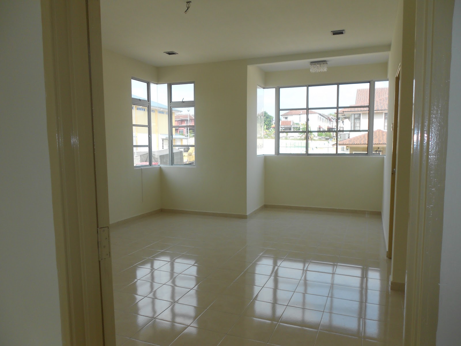 RAHMAN BROTHERS PERUMAHAN SDN.BHD: Rumah Teres Dua Tingkat (Double