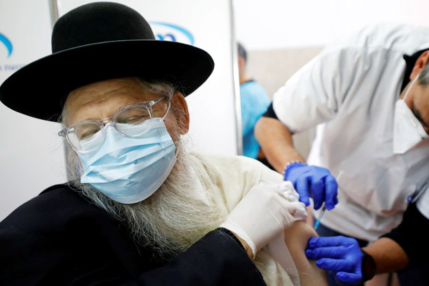 Ratusan Warga Israel Terinfeksi Covid-19 Usai Disuntik Vaksin Pfizer